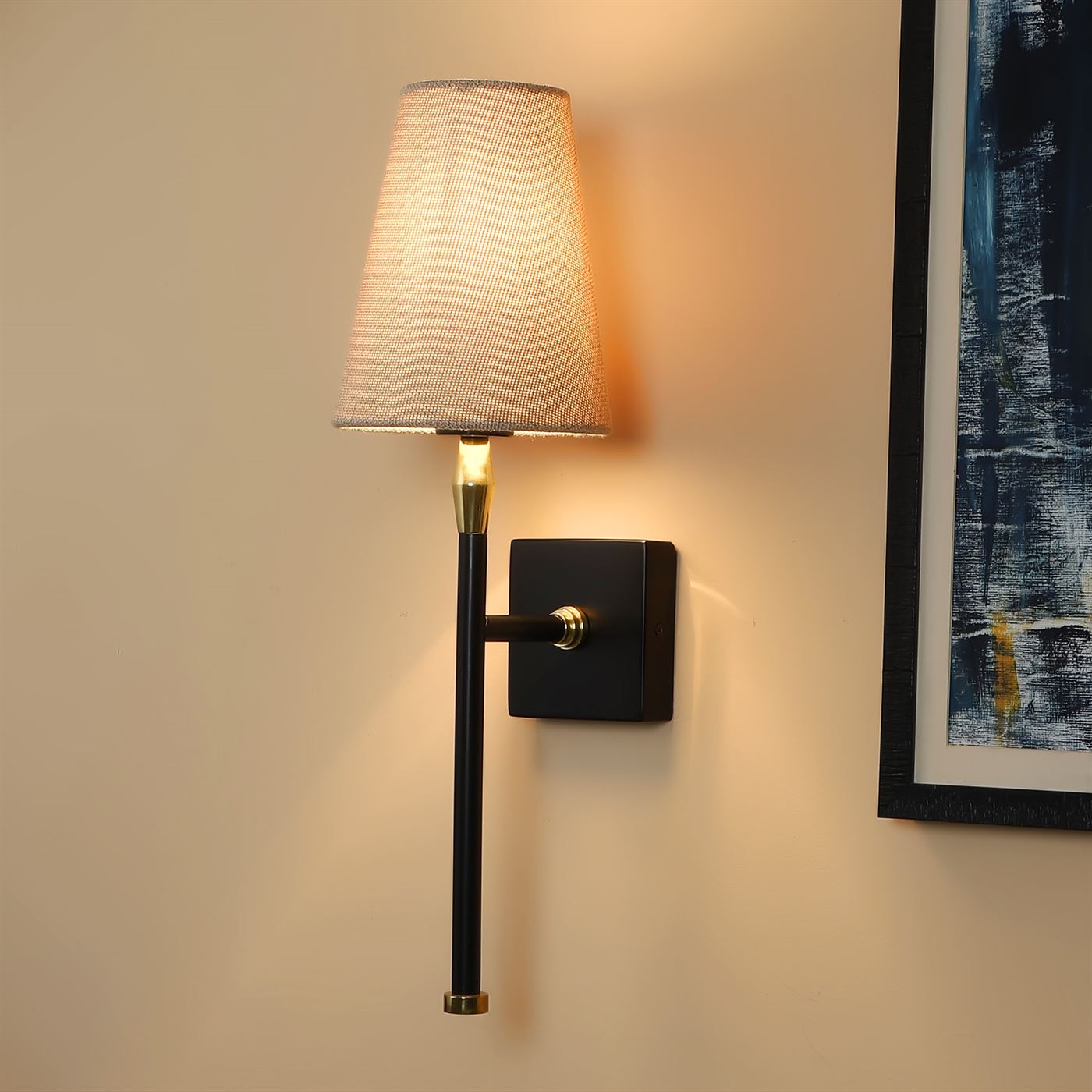 Taurus Wall Light (Black / Gold)