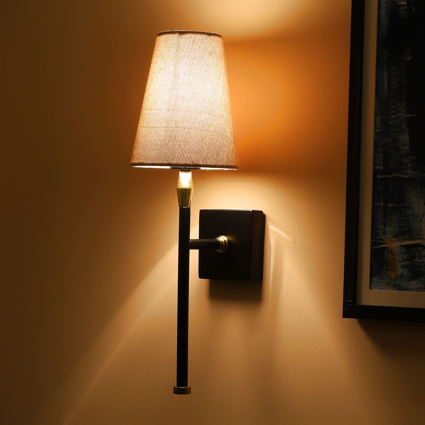 Taurus Wall Light (Black / Gold)