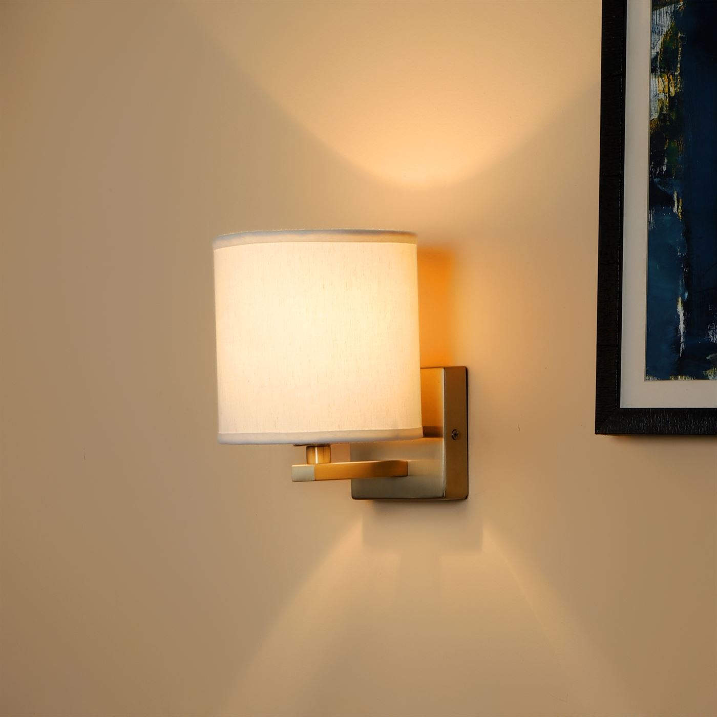 Sagitta Wall Light