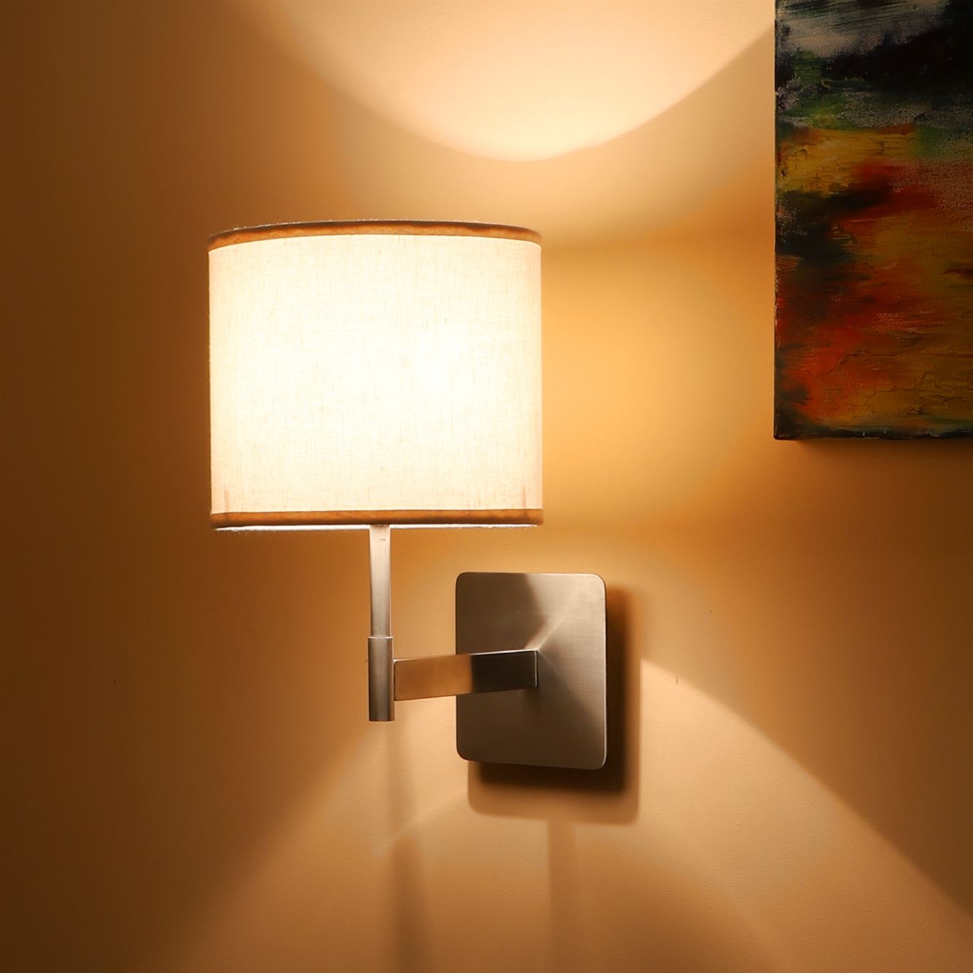 Epsilon wall light