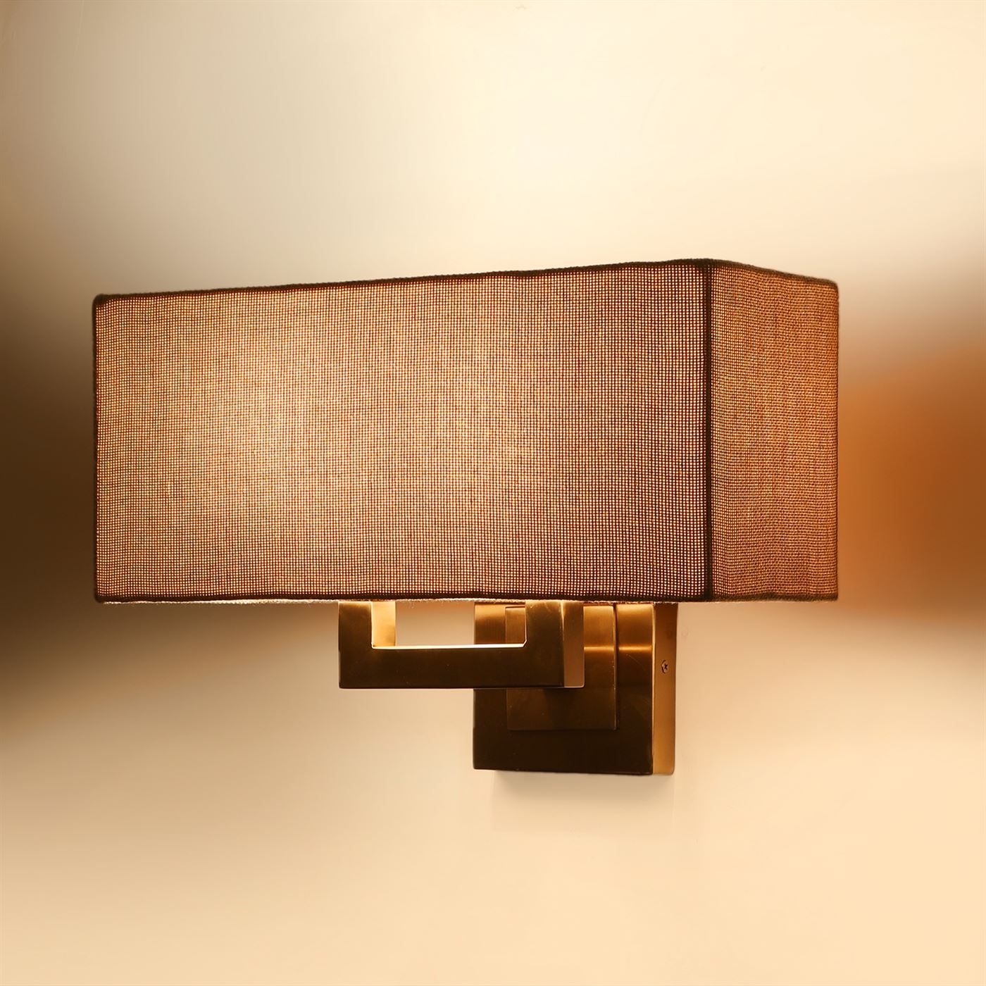 Wolf Wall Light