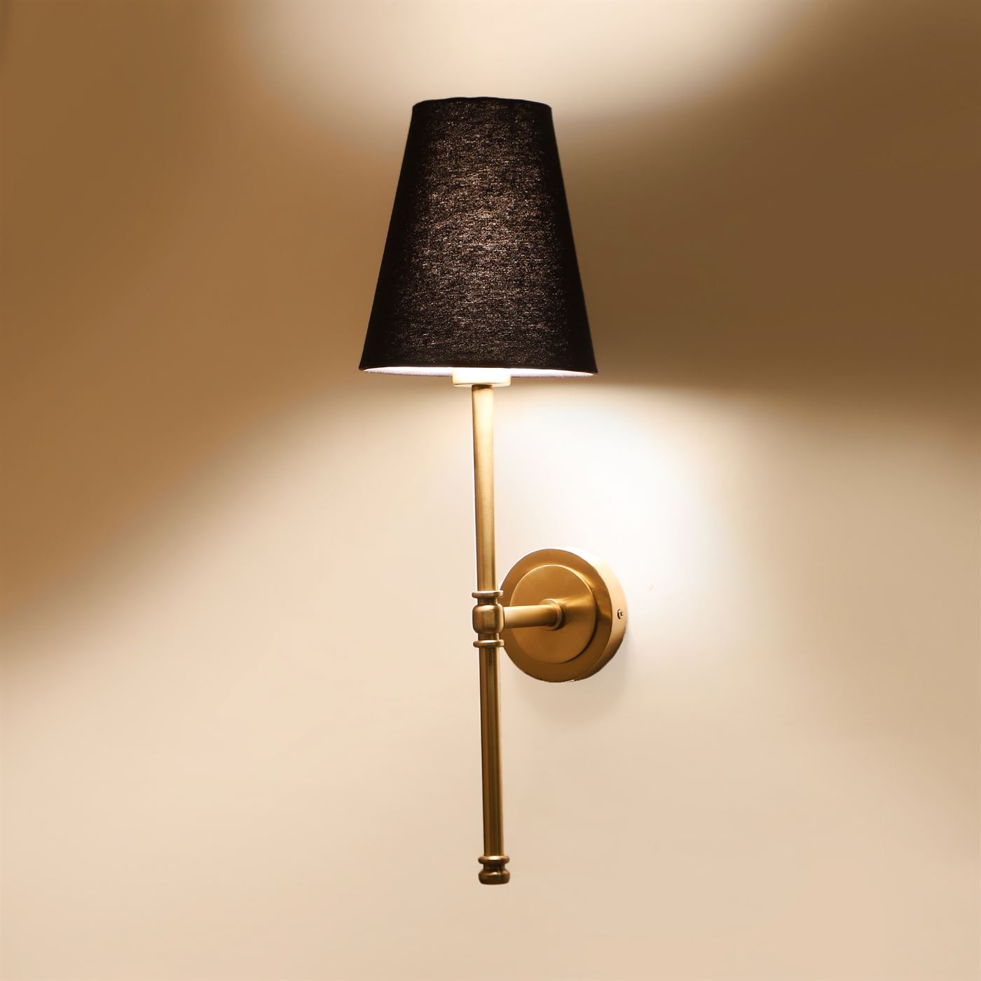 Mirzam Wall Light