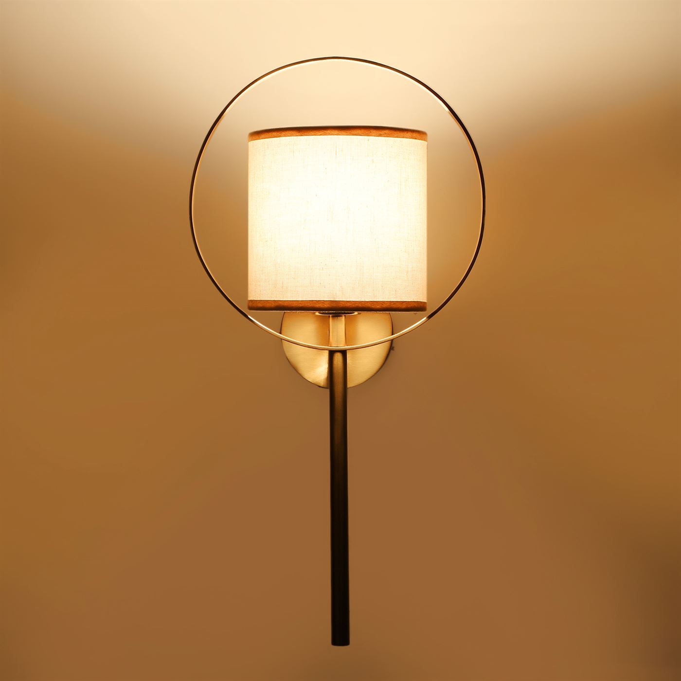 Leo Wall Light