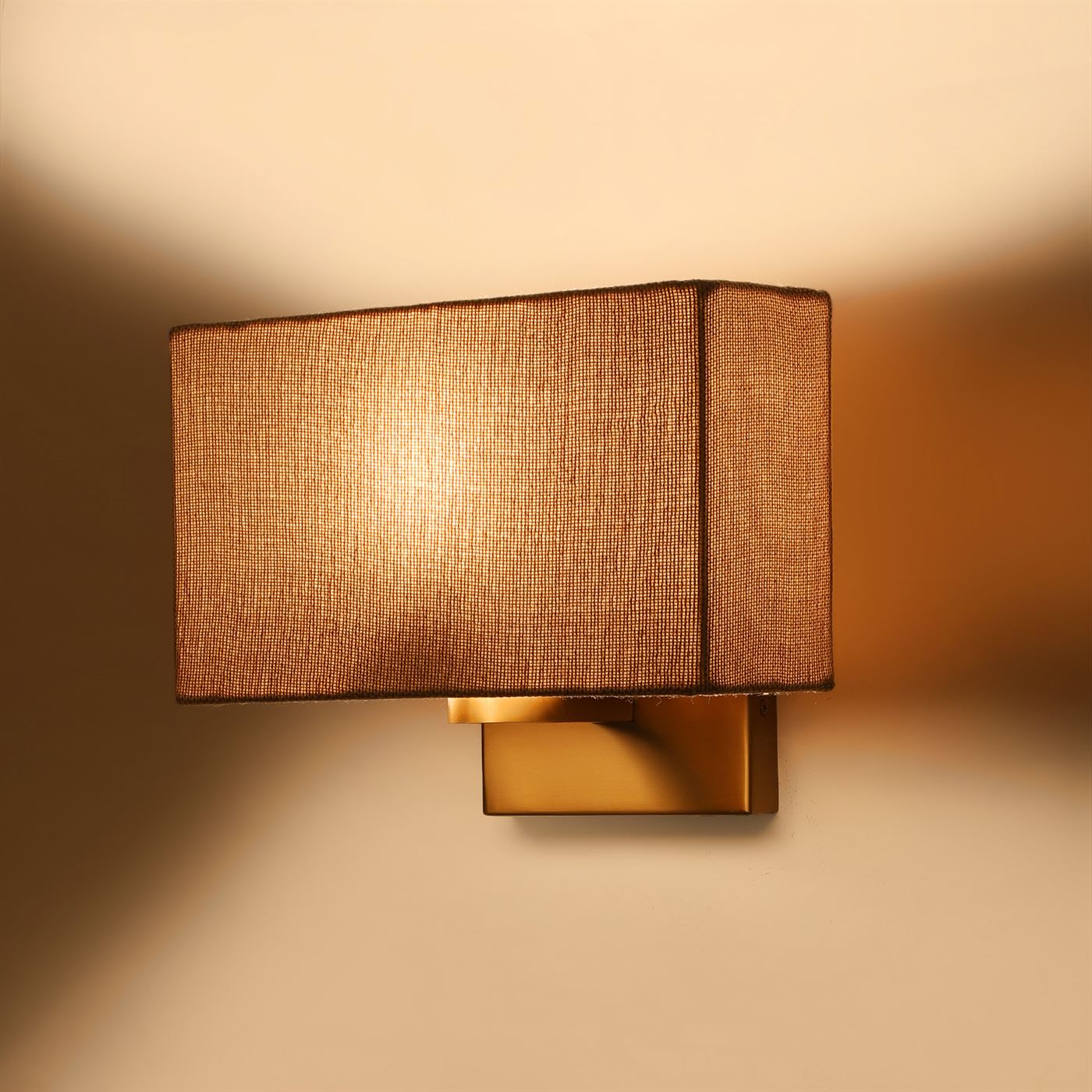 Perseus Wall Light