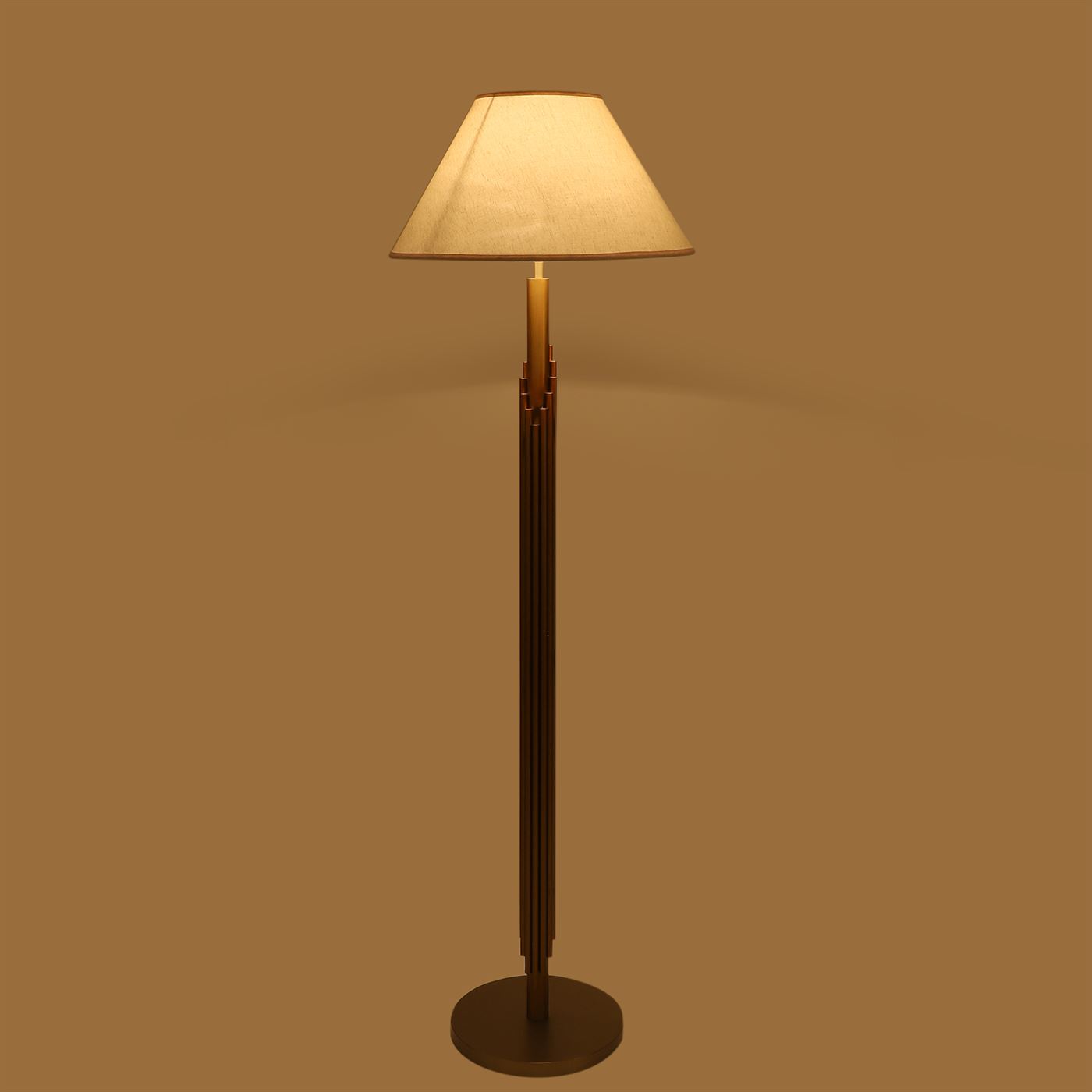 Black Eye Floor Lamp (Gold)
