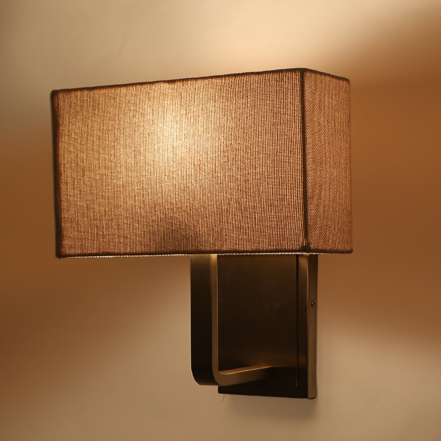Rectangle base Single arm wall Light