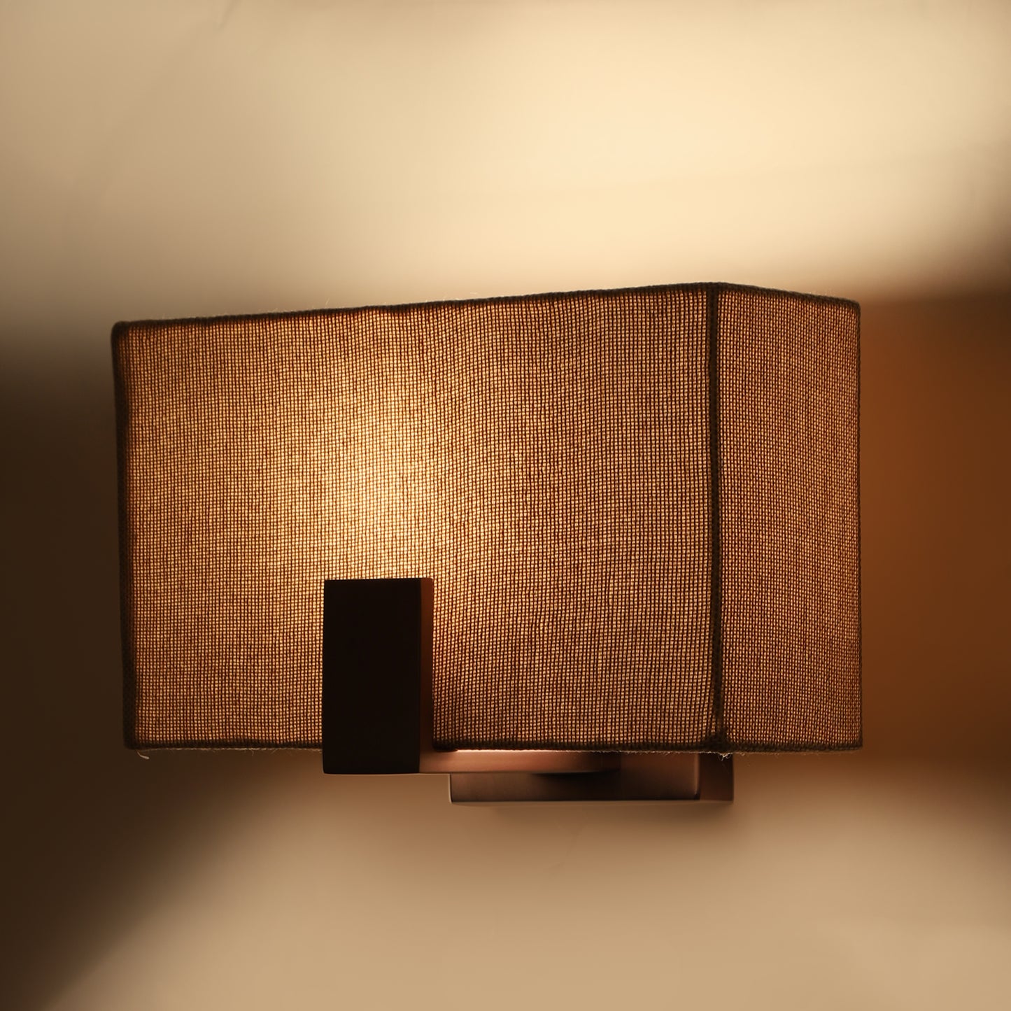 Thick L shape wall light (Rose gold)