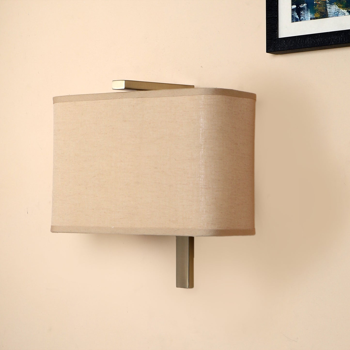 Sleek L shape wall light