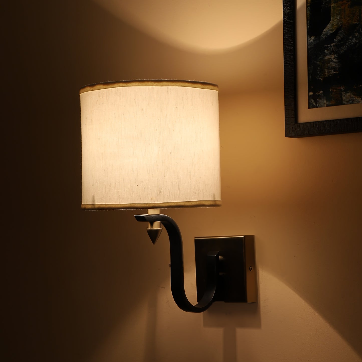 Square base Curl arm Wall Light