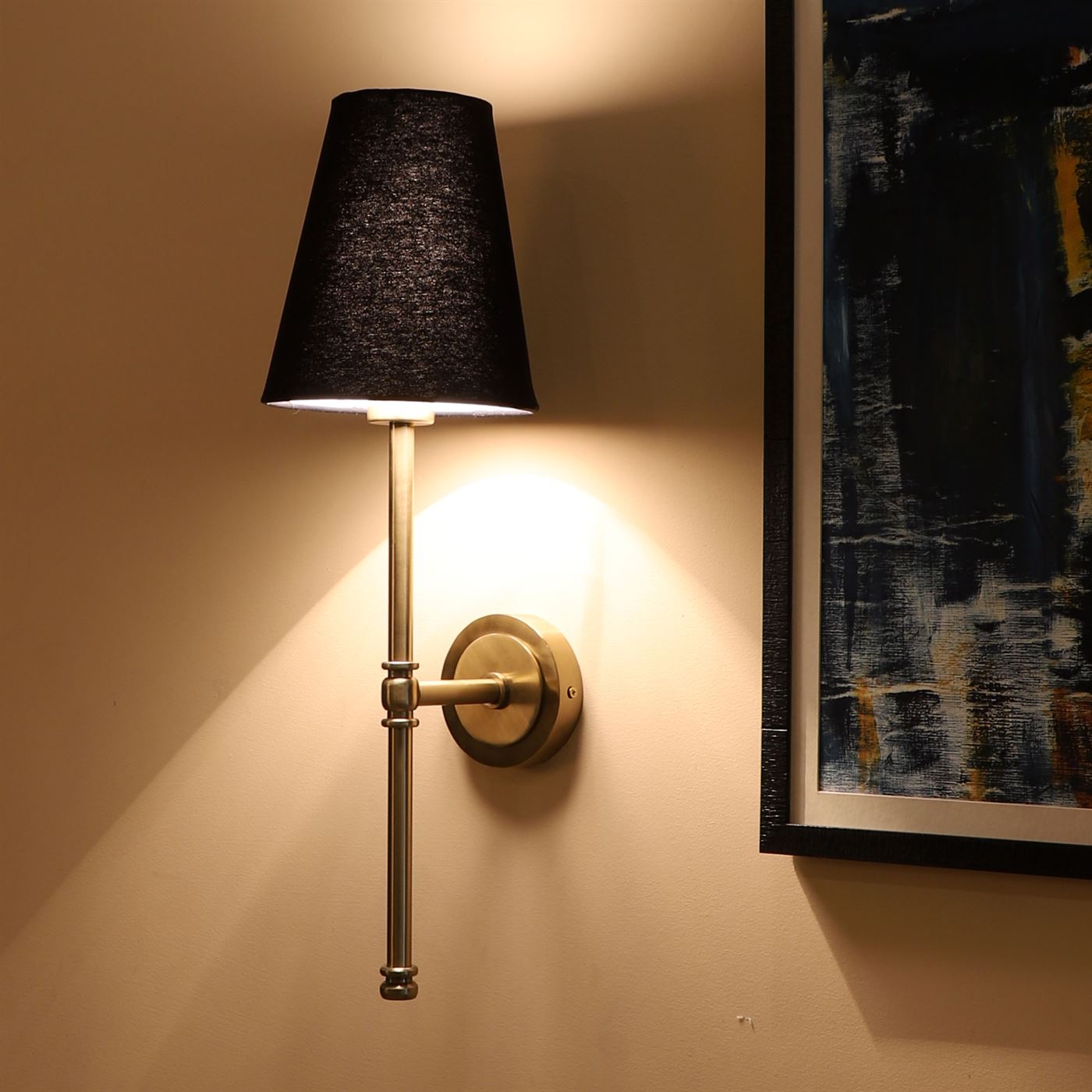 Mirzam Wall Light